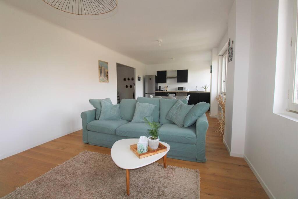 Joli Appartement Au Calme Lay-Saint-Christophe Exterior photo