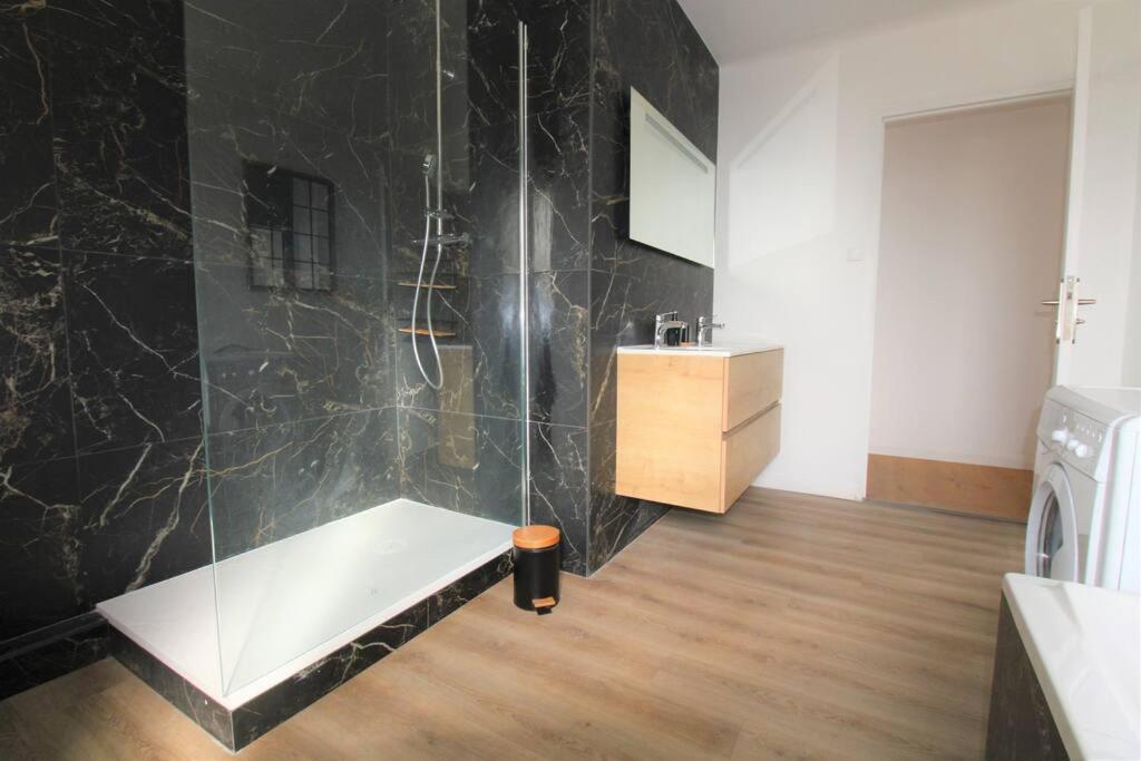 Joli Appartement Au Calme Lay-Saint-Christophe Exterior photo